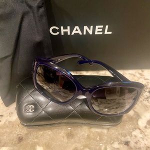 🔥CHANEL SUNGLASSES🔥